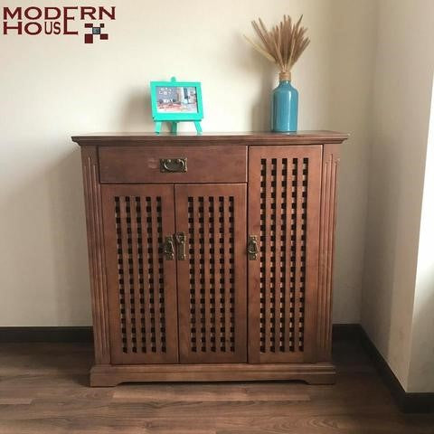 Bật mí cách chọn tủ giày gỗ đầy đủ công năng mà vẫn phù hợp với kiến trúc ngôi nhà