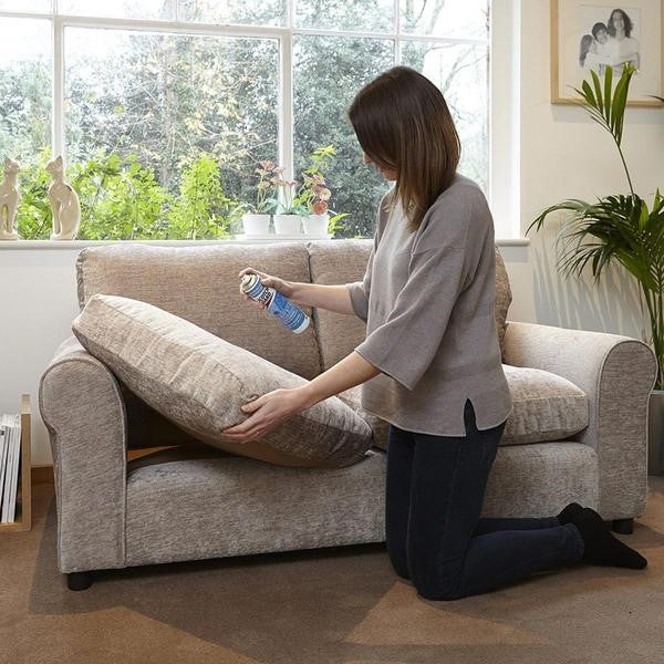 Bật mí cách làm sạch mọi vết bẩn trên ghế sofa vải nhanh nhất
